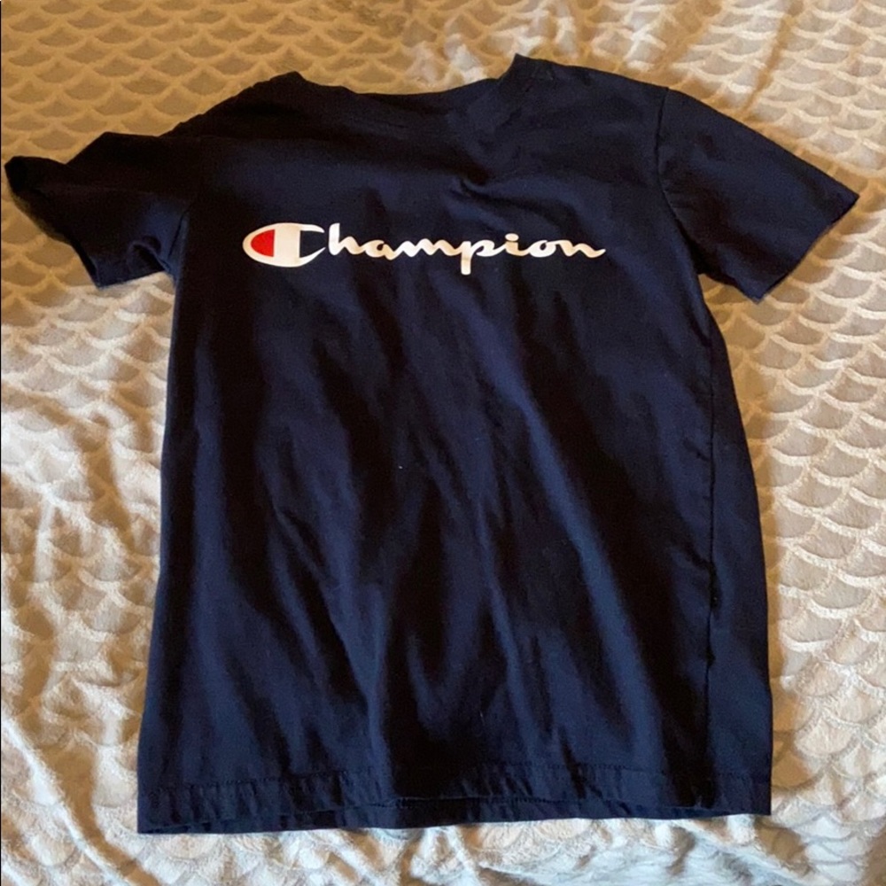 Champion dark blue tee shirt